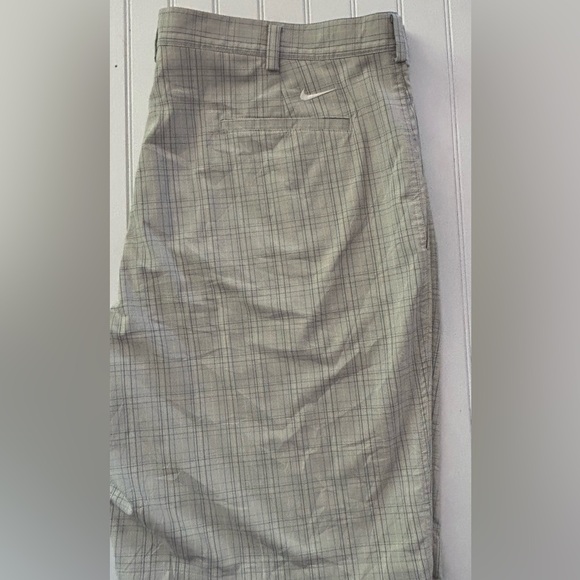 NIKE GOLF fit-dry mens size 42 plaid golf / casual shorts - Picture 2 of 5